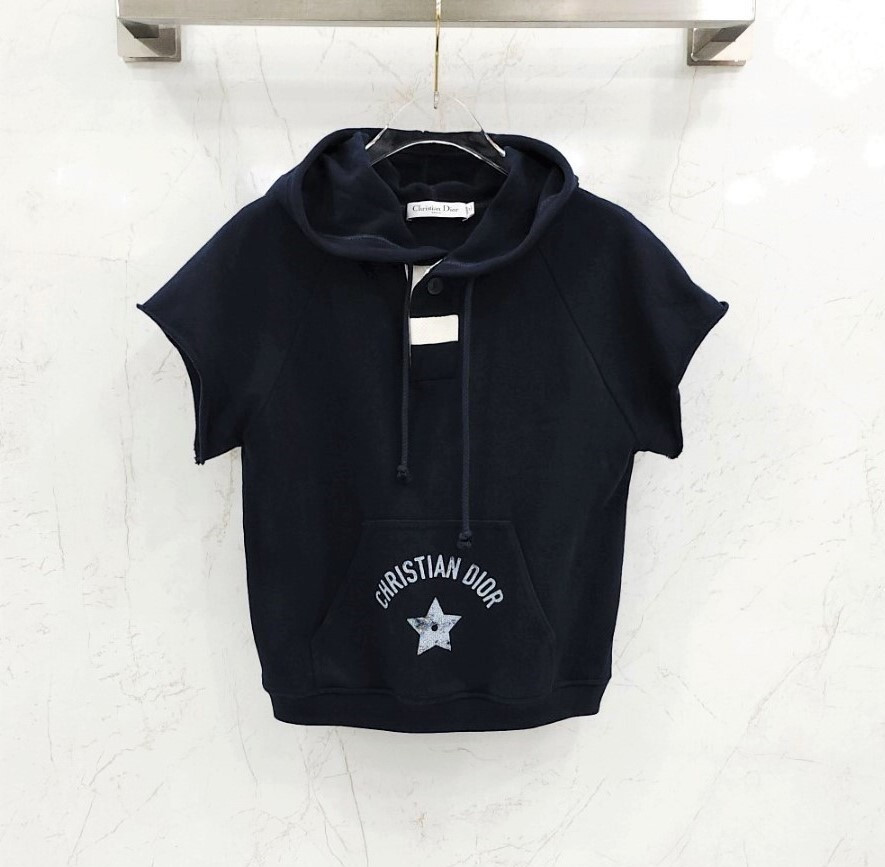 [럭스유] 36 / 디올 숏 슬리브리스 후드 스웨트셔츠 423S25A4117