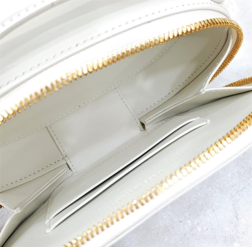 [럭스유] (새상품) 디올 CD 시그니처 오벌 카메라백 라떼 카프스킨 S2201UMFV