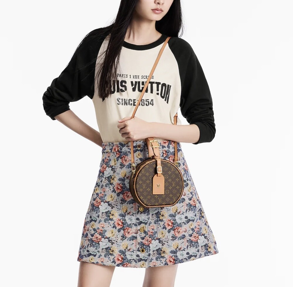 [럭스유] 루이비통 쁘띠뜨 부아뜨 샤포 크로스백 M43514