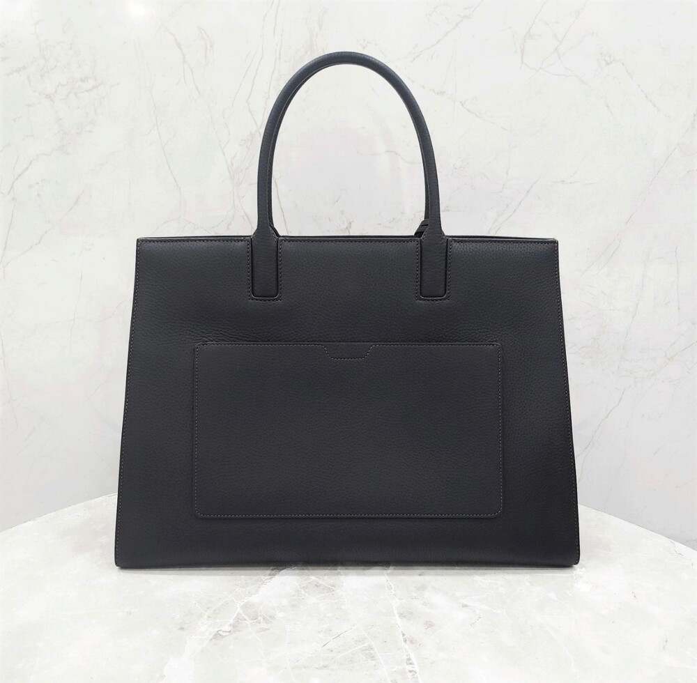 [럭스유] 버버리 TB 그레이니 레더백 미디엄 8049042