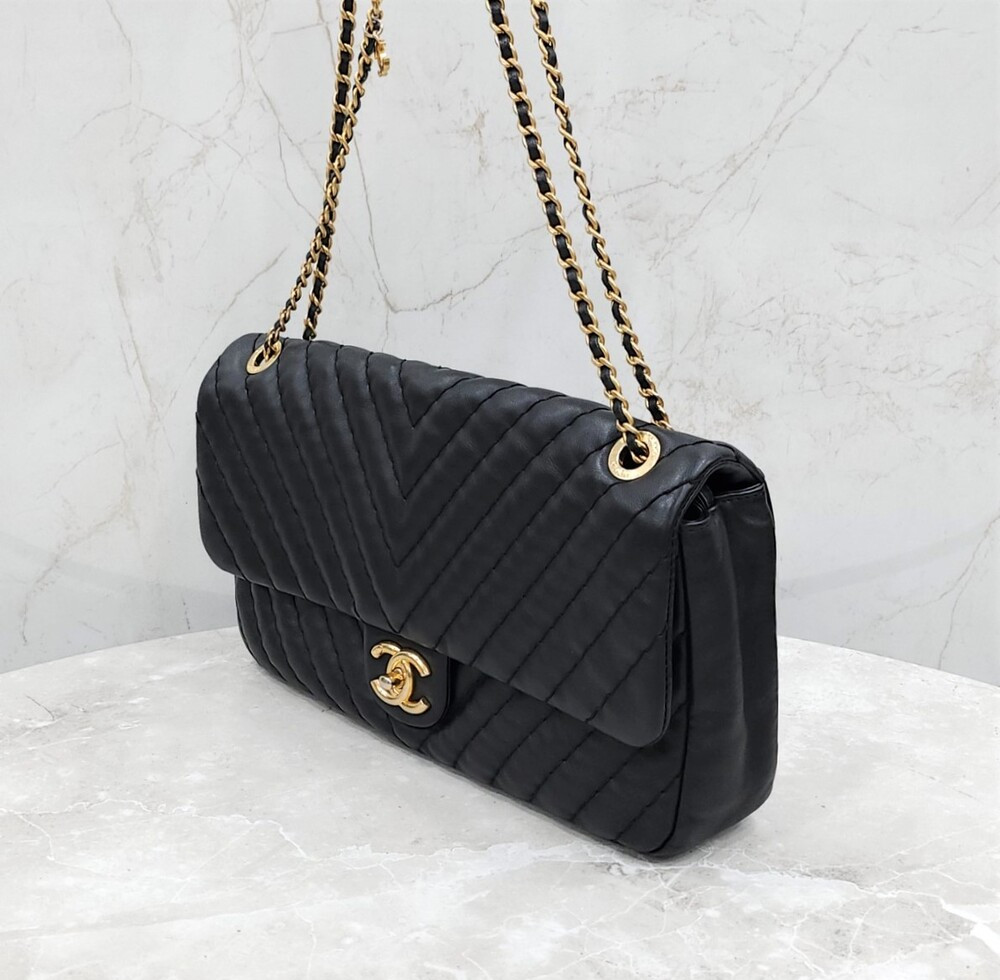 [럭스유] 샤넬 쉐브론 램스킨 클래식 체인백 라지 금장 16번대