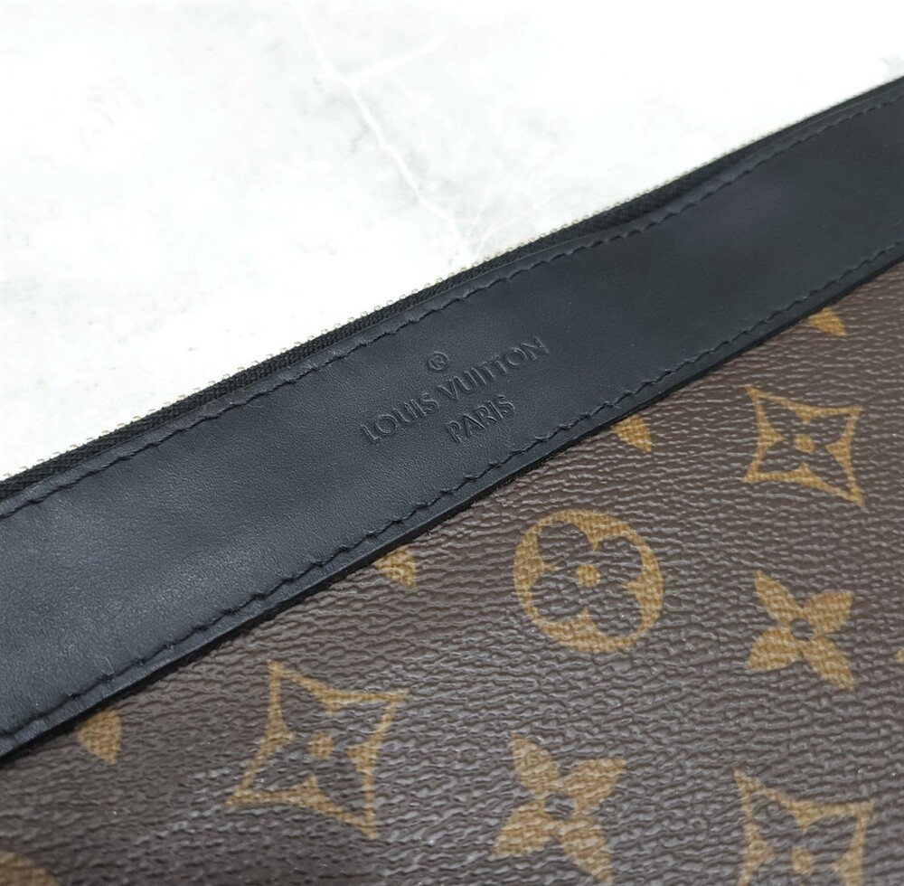 [럭스유] 루이비통 디스커버리 포쉐트 클러치백 GM