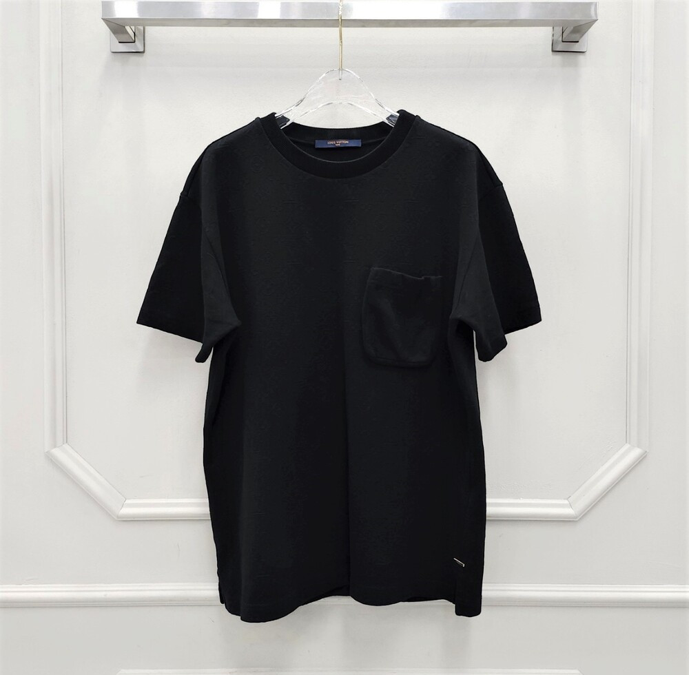 [럭스유] S / 루이비통 모노그램 3D 포켓 반팔티