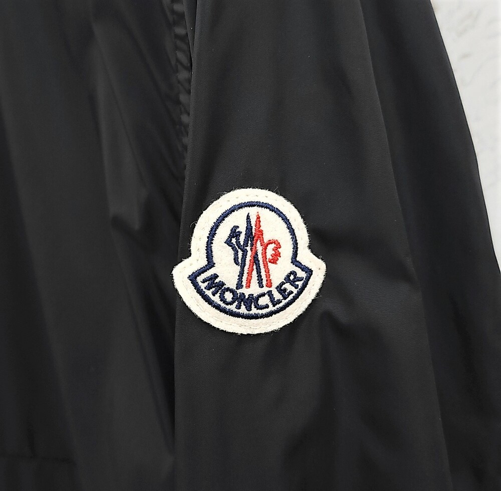 [럭스유] 3 / 몽클레어 IWAO 포켓 삼선 바람막이 자켓 블랙