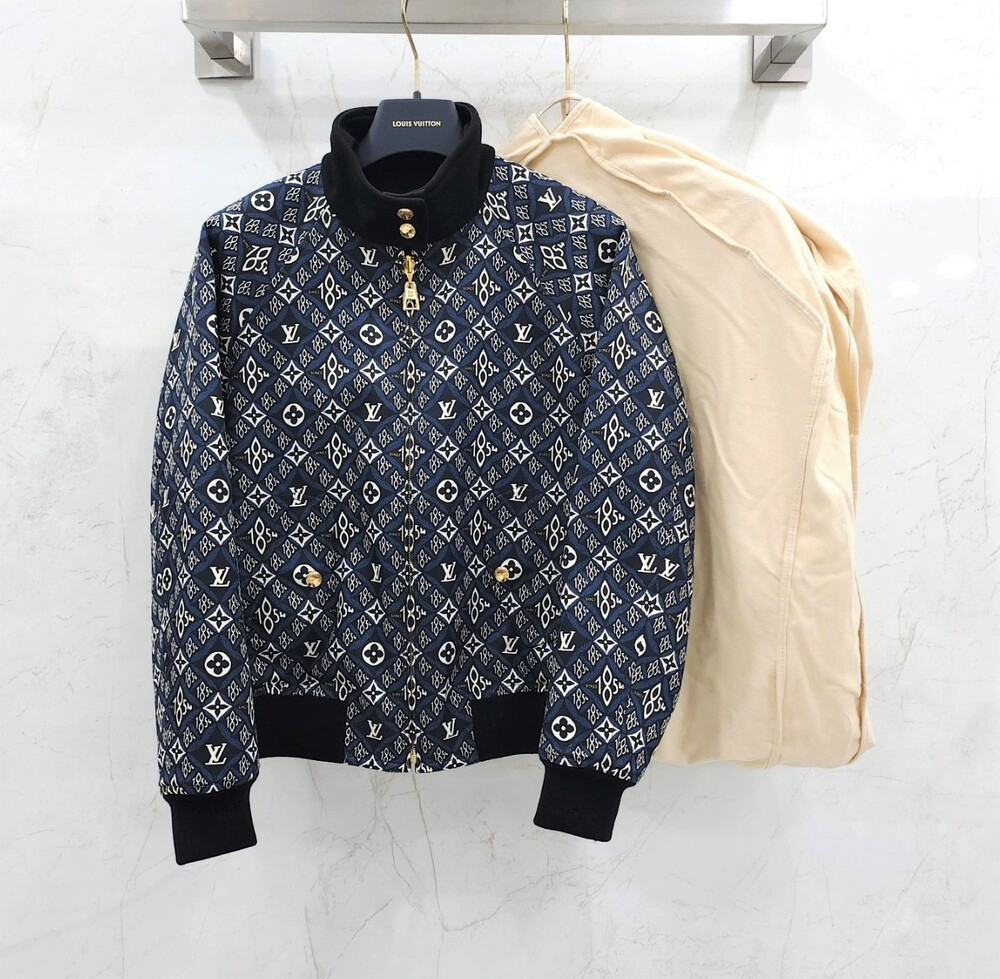 [럭스유] (새상품) 34 / 루이비통 리버서블 1854 모노그램 집업 자켓 1A8LM0