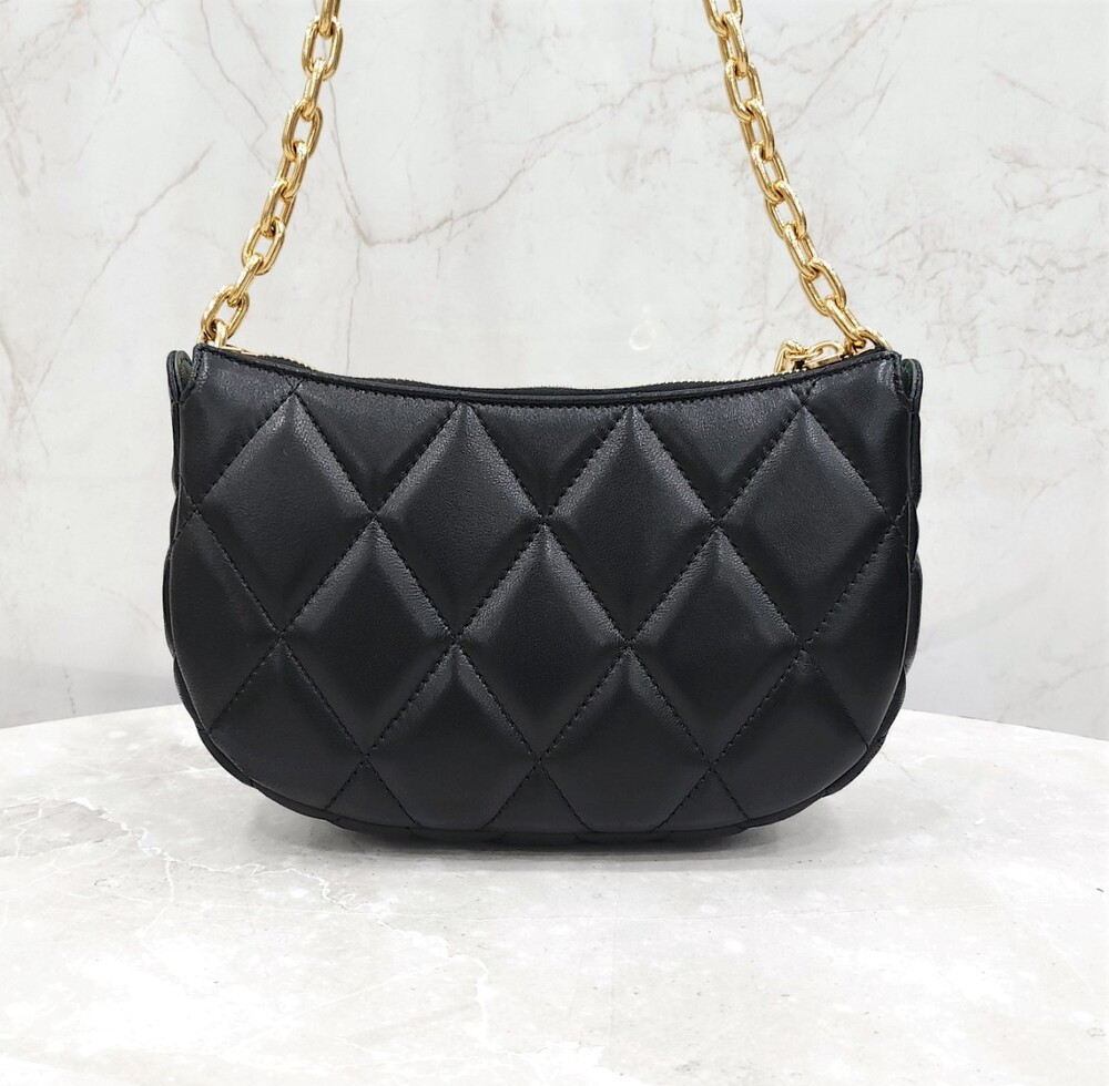 [럭스유] 버버리 로킹 홀스 퀄팅 파우치 체인백 81053281