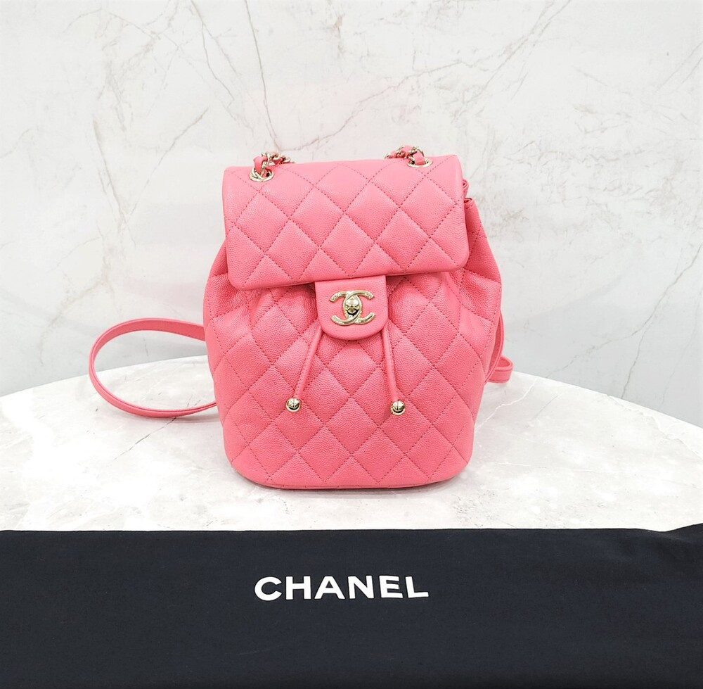 [럭스유] 샤넬 클래식 어반스피릿 백팩 스몰 캐비어 신형내장칩 AS4058