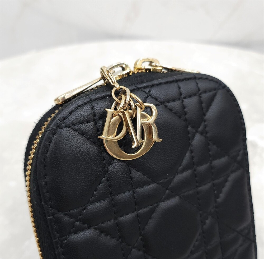 [럭스유] 디올 레이디 디올 콜 인 폰홀더 체인백 S0872ONMJ