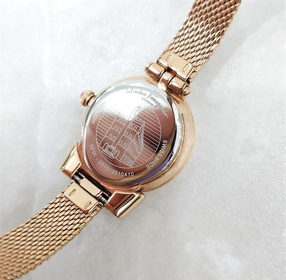 [럭스유] 페라가모 간치니 여성 시계 22mm SFIK00919