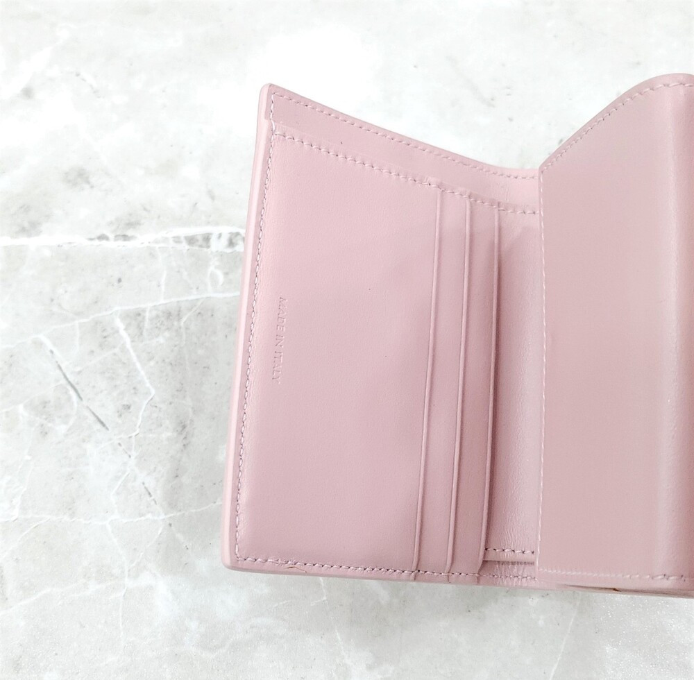 [럭스유] 셀린느 핑크 스몰 트리옹프 플랩 지갑 10D783DPV