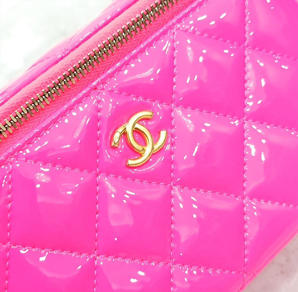 [럭스유] (새상품) 샤넬 페이던트 핑크 골든볼 베니티 코스메틱백