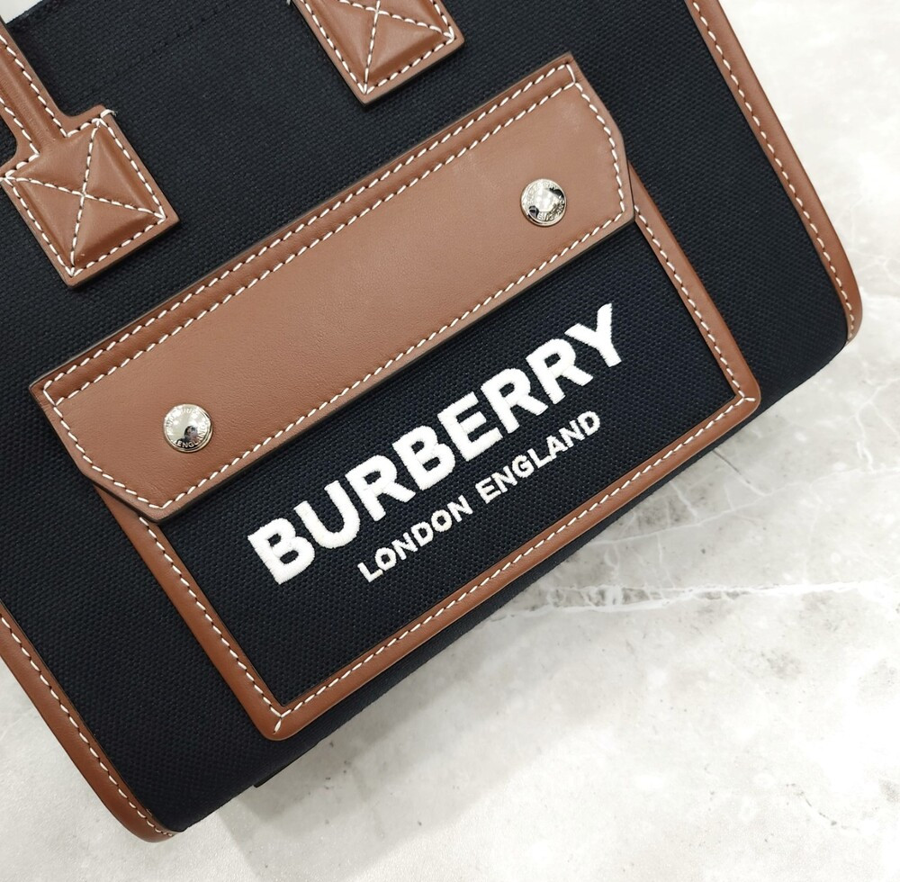 [럭스유] 버버리 미니 프레야 토트백 8055749