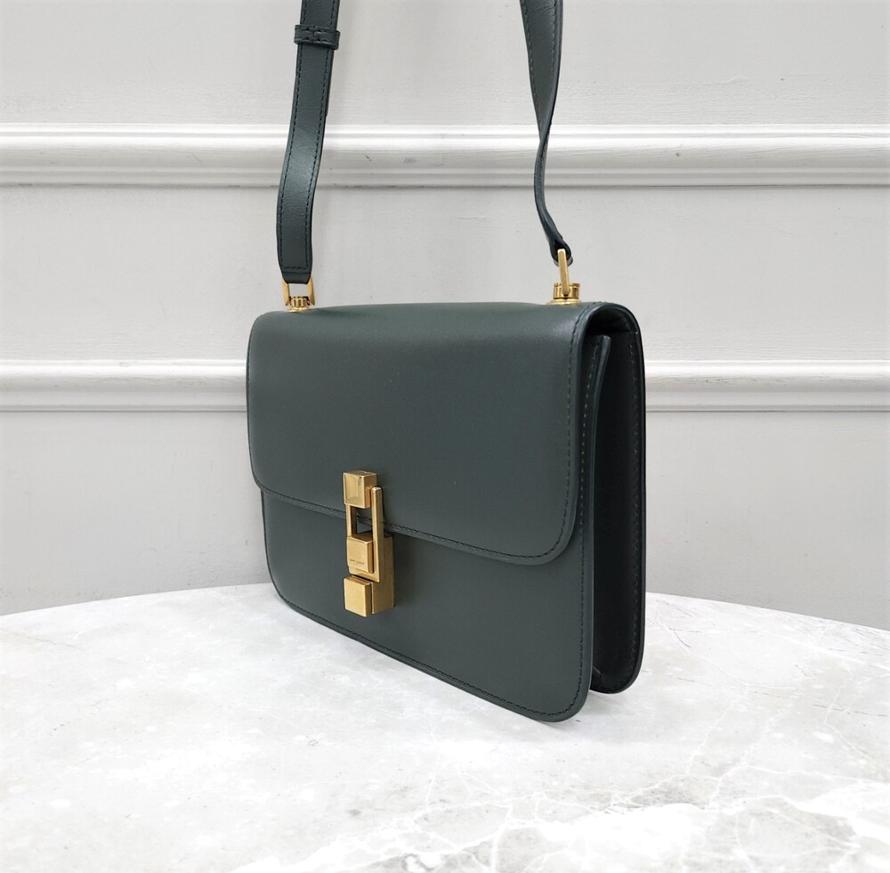 [럭스유] 생로랑 까레 샤첼백 그린