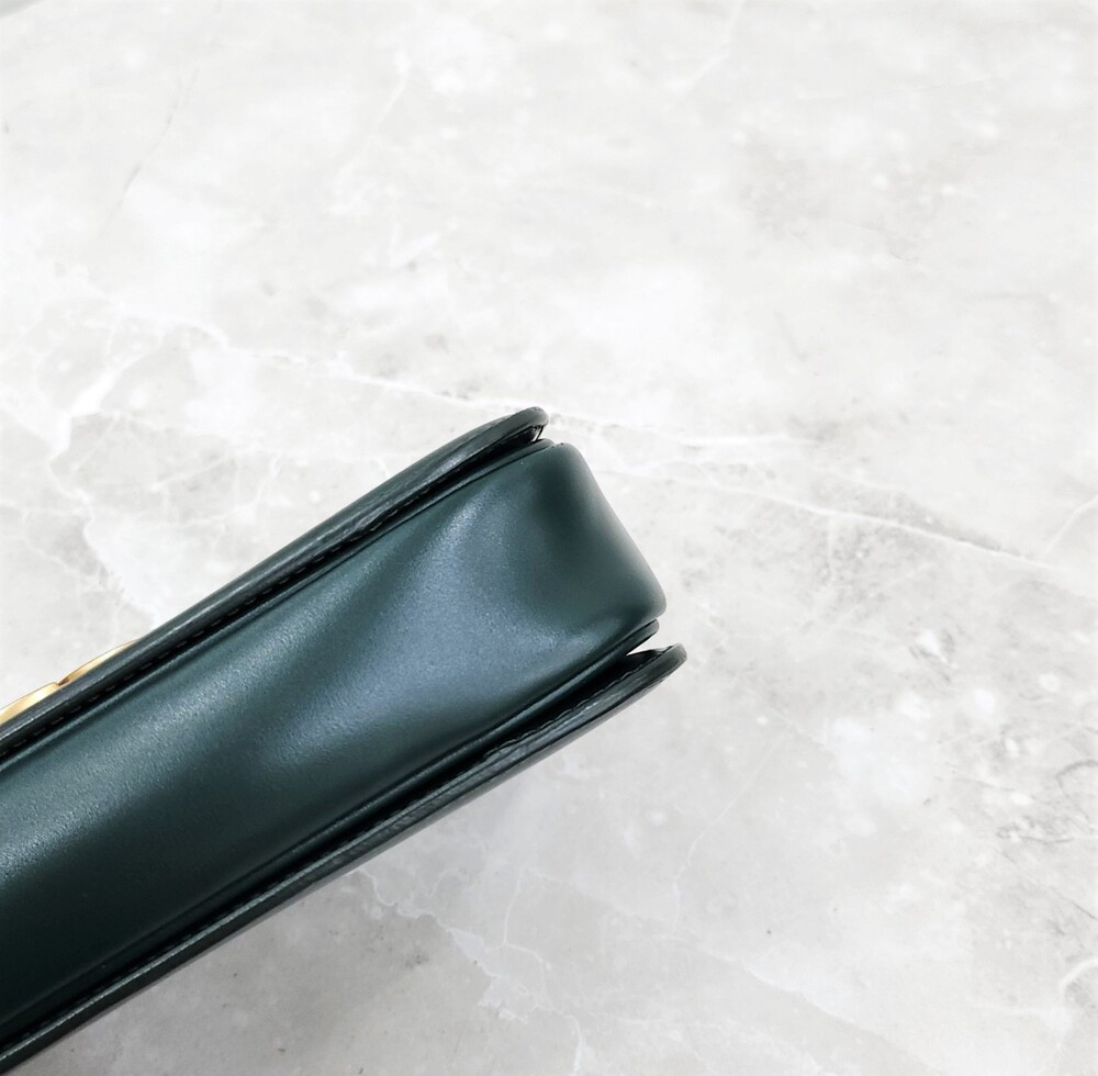 [럭스유] 셀린느 그린 클래식 트리옹프 숄더백 미디움 187363BF4