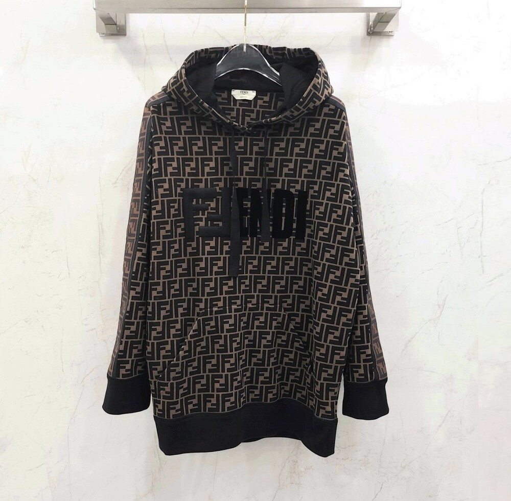 [럭스유] S / 펜디 FF 주카 후드 티셔츠