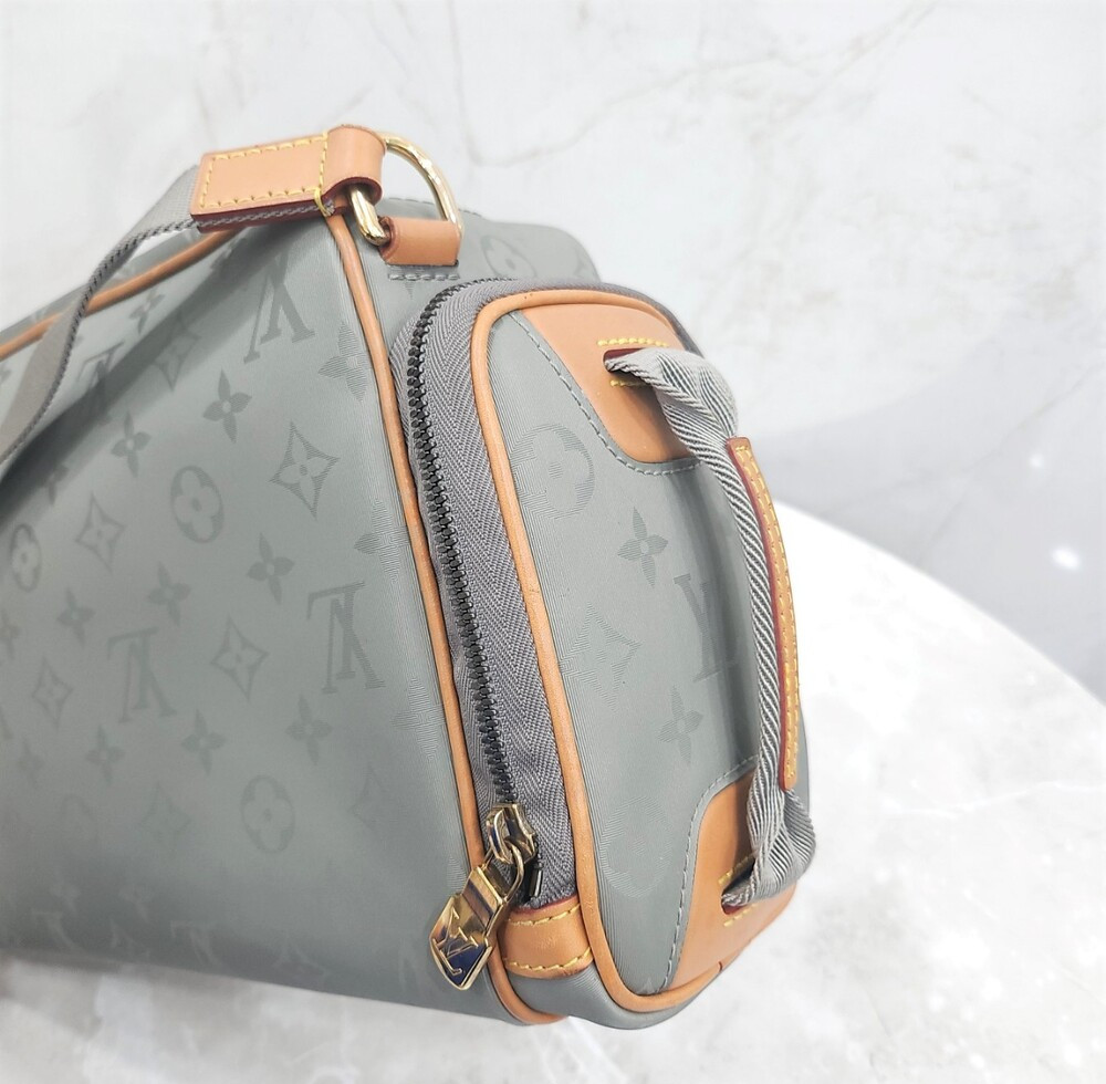 [럭스유] 루이비통 티타늄 모노그램 카메라 크로스백