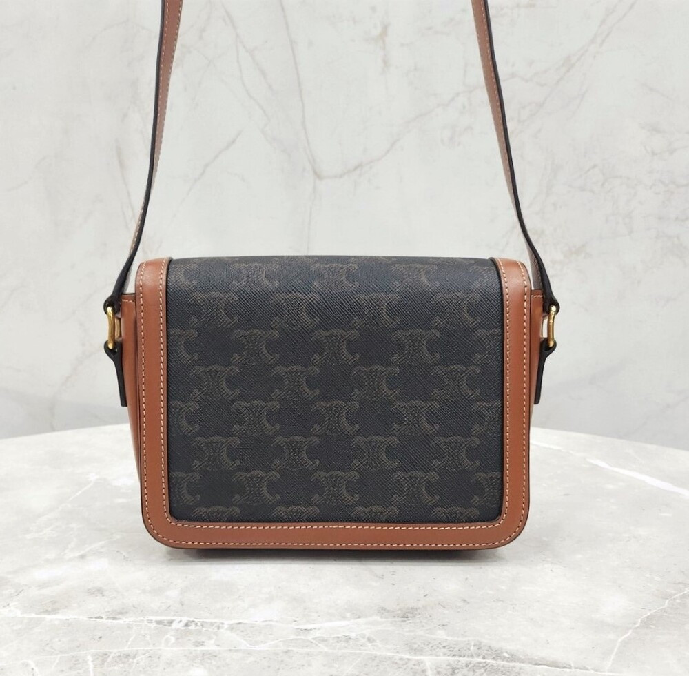 [럭스유] 셀린느 틴 트리옹프 숄더백 188882BZ4.04LU