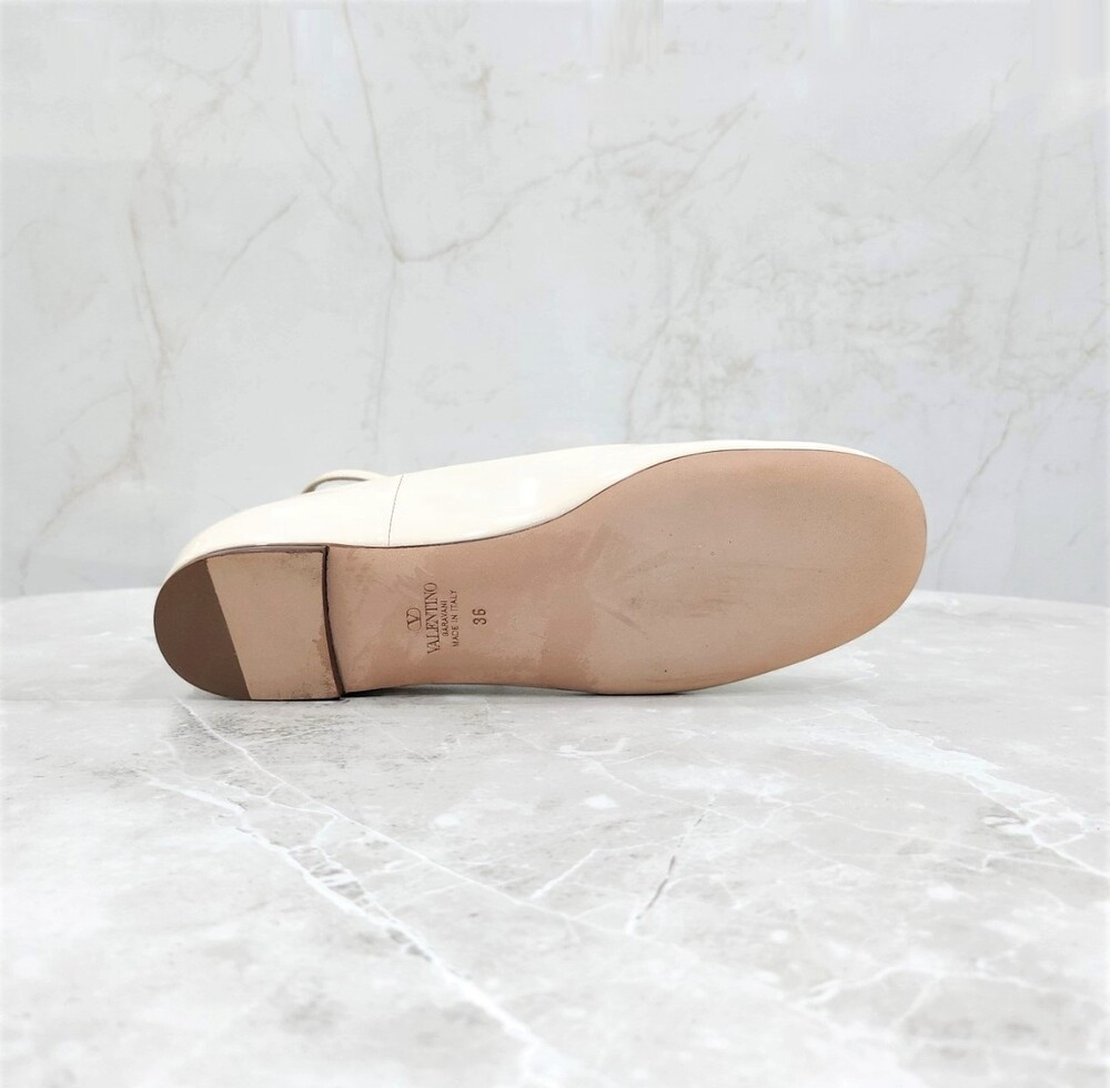 [럭스유] (새상품) 36 / 발렌티노 가라바니 에나멜 플랫 슈즈