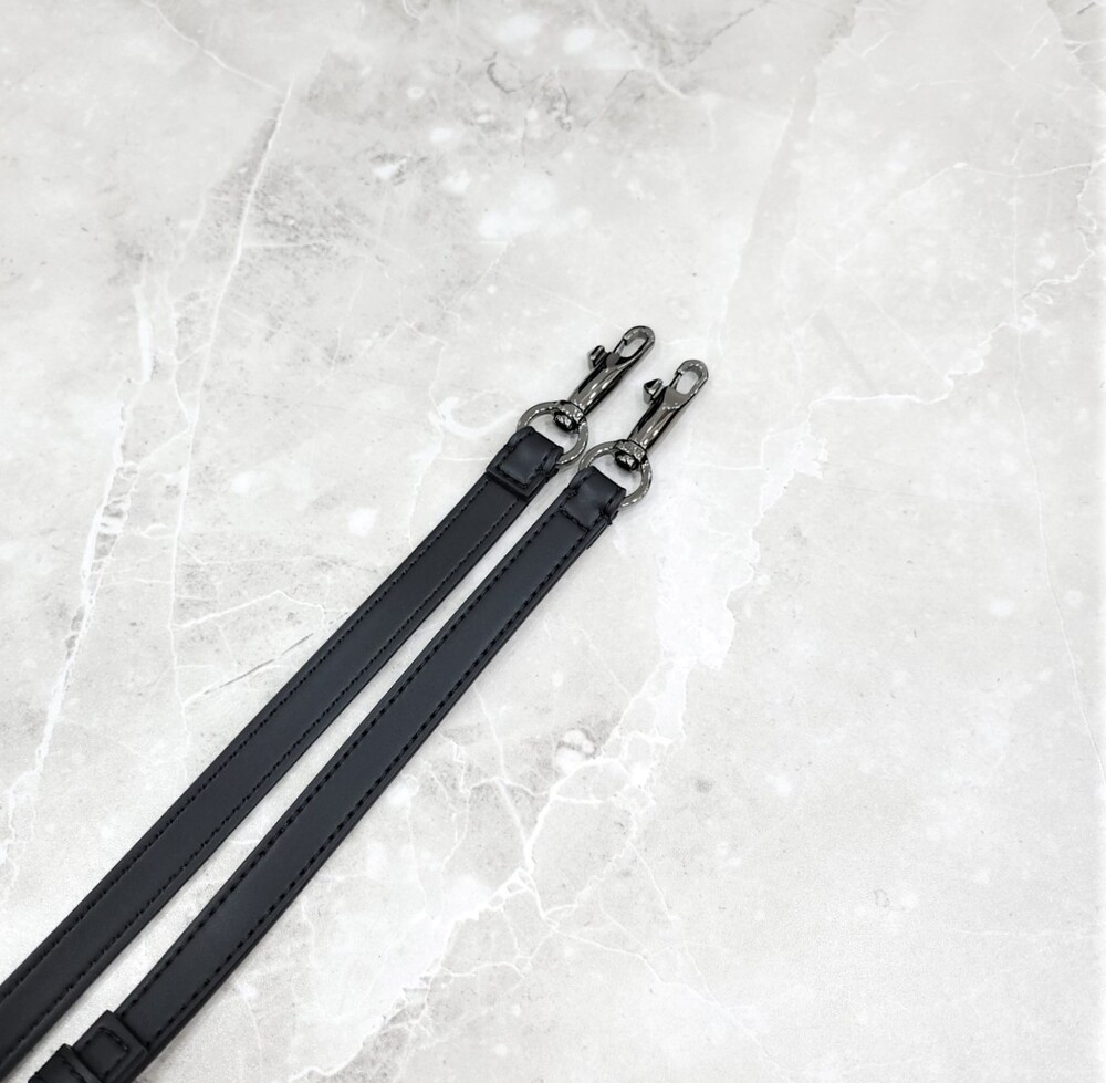 [럭스유] (새상품) 발렌티노 락스터드 가라바니 로고 토트 숄더백 4Y2B0B78