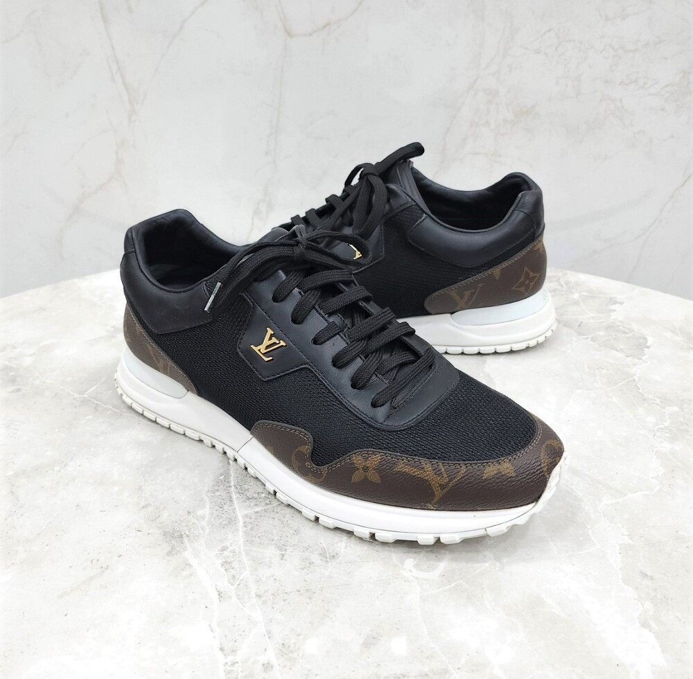 [럭스유] 5.5 / 루이비통 블랙 모노그램 런어웨이 스니커즈