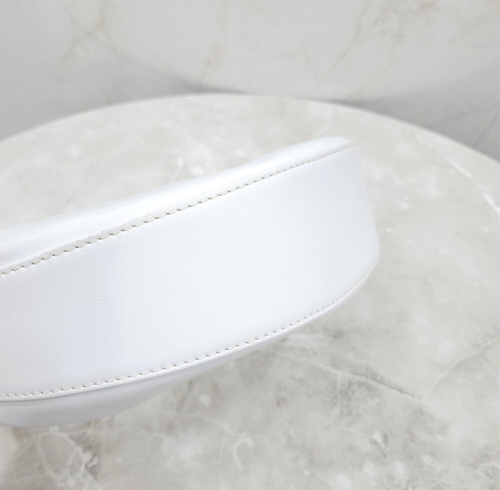 [럭스유] (새상품) 루이비통 오버 더 문 호보백 M59959