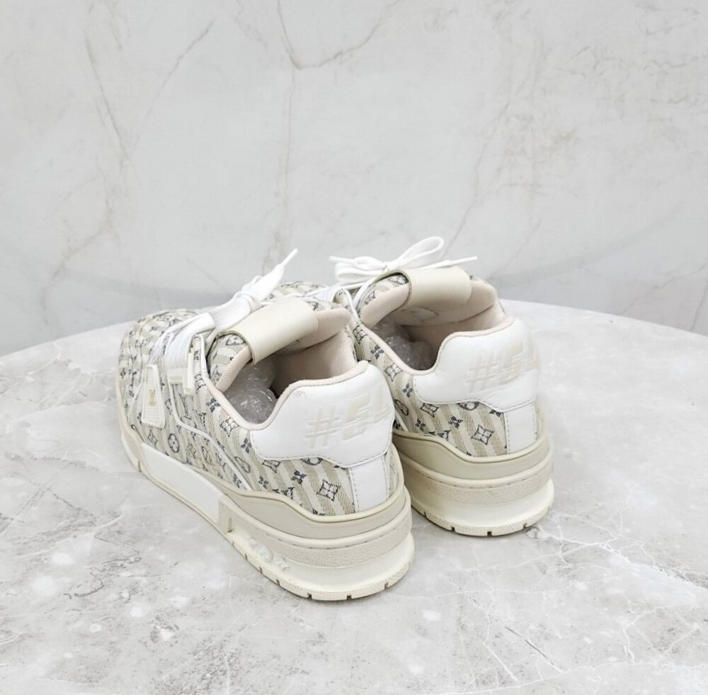 [럭스유] 6 / 루이비통 모노그램 트레이너 스니커즈