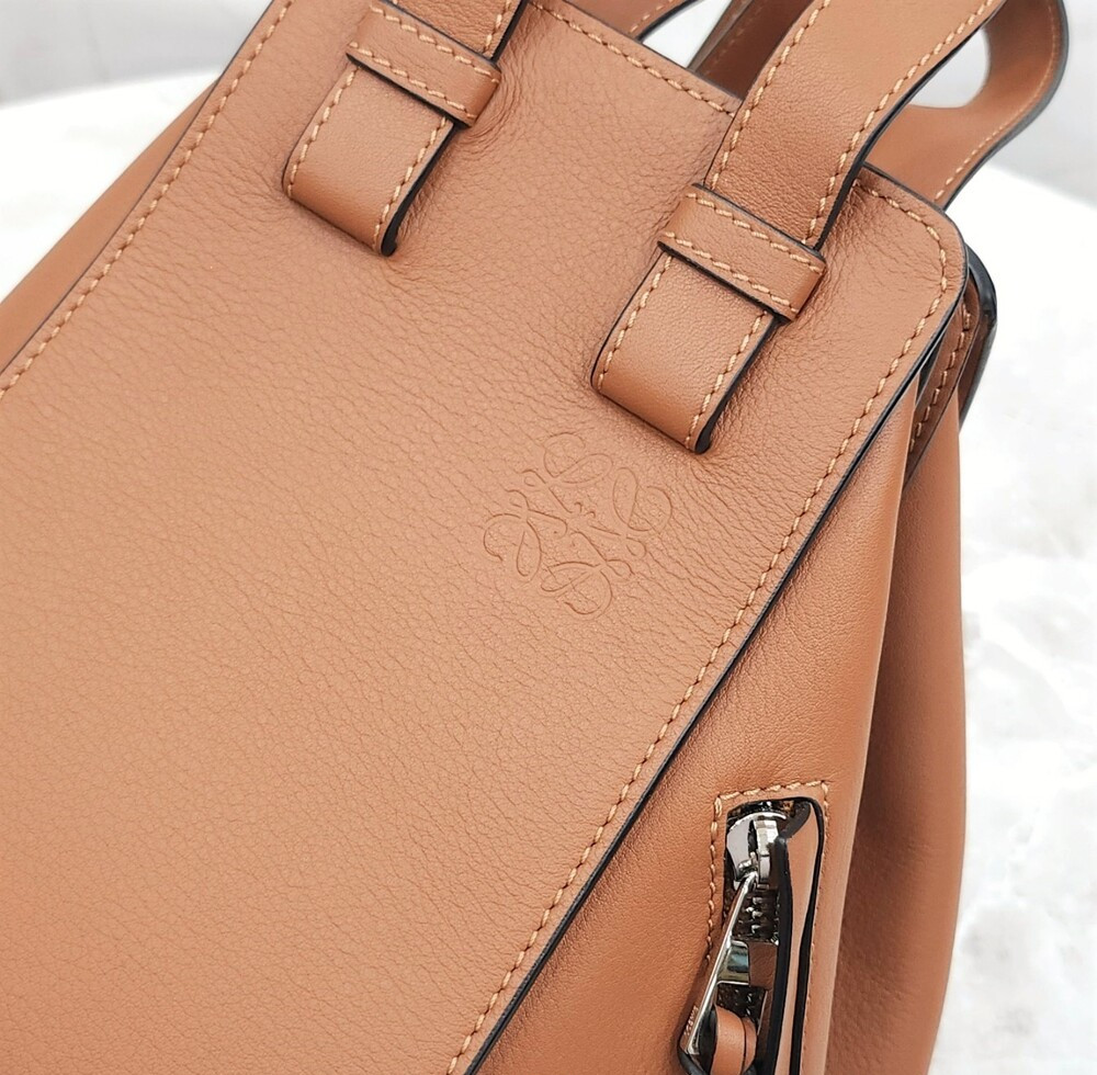 [럭스유] 로에베 스몰 해먹 백 클래식 카프스킨 0010110567