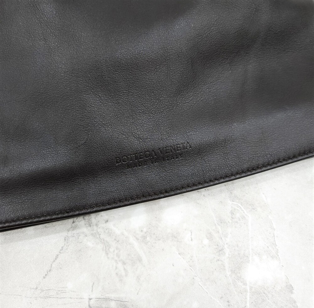 [럭스유] 보테가베네타 비텔로 나파 트위스트 버킷백 다크브라운 607964