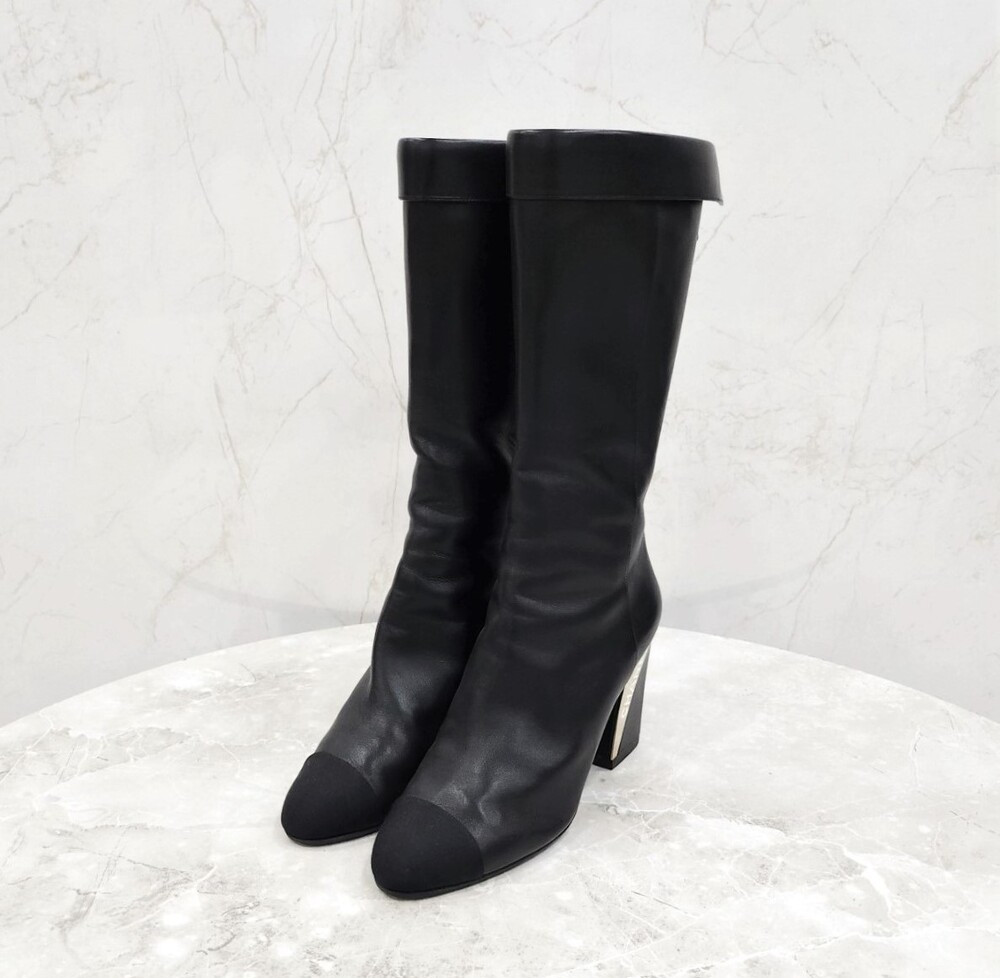 [럭스유] 39 / 샤넬 블랙 레더 롱 부츠