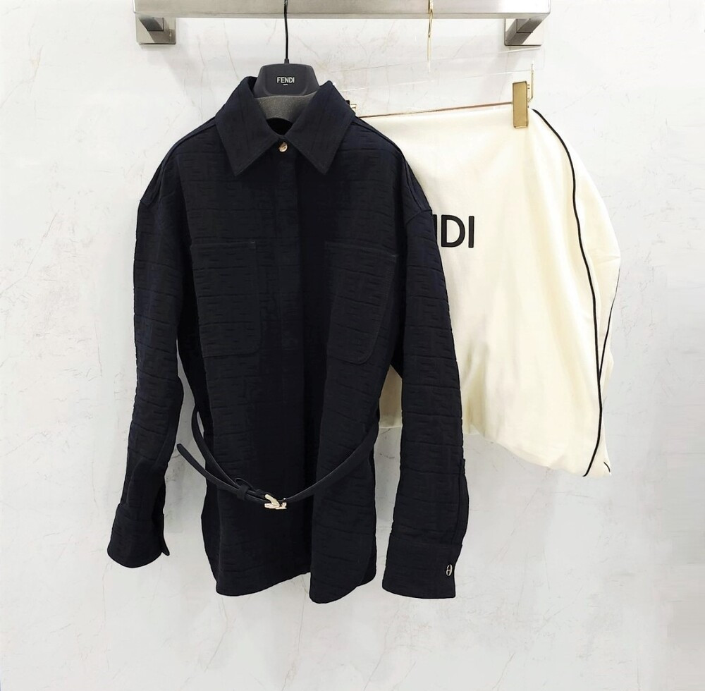 [럭스유] 40 / 펜디 FF 벨티드 셔츠 데님 자켓 FLF677