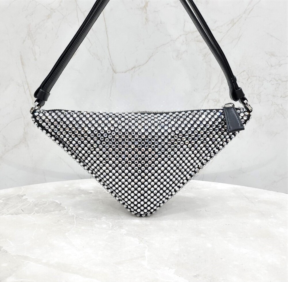 [럭스유] (새상품) 프라다 크리스탈 스터드 새틴 파우치