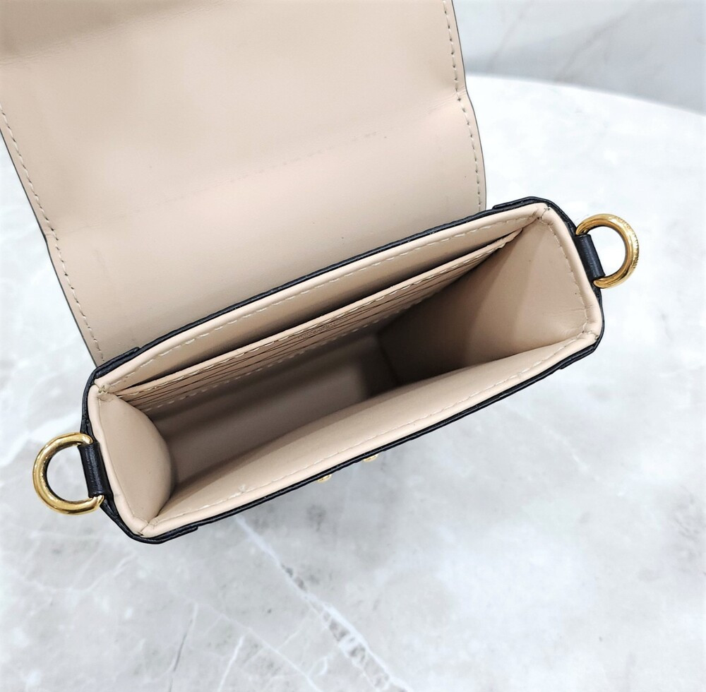 [럭스유] 루이비통 포쉐트 트렁크 버티컬 체인백