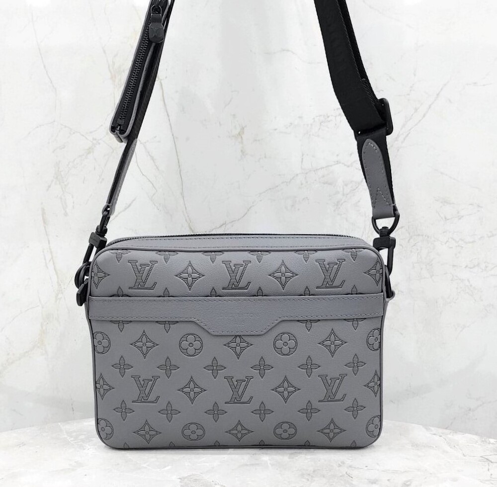 [럭스유] 루이비통 쉐도우 모노그램 트리오 메신저백 M46603