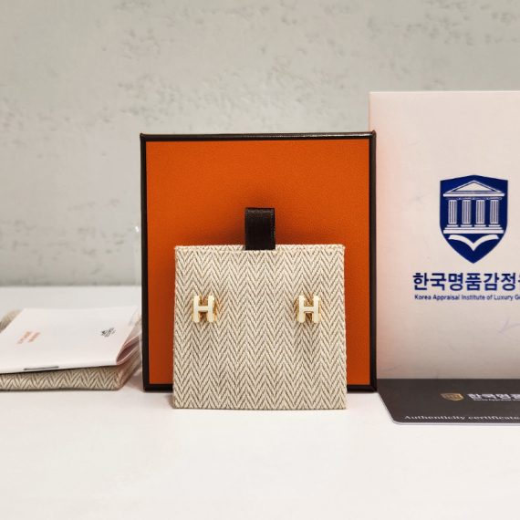 에르메스 팝아슈 로즈골드 블랑화이트 이어링 H608002F