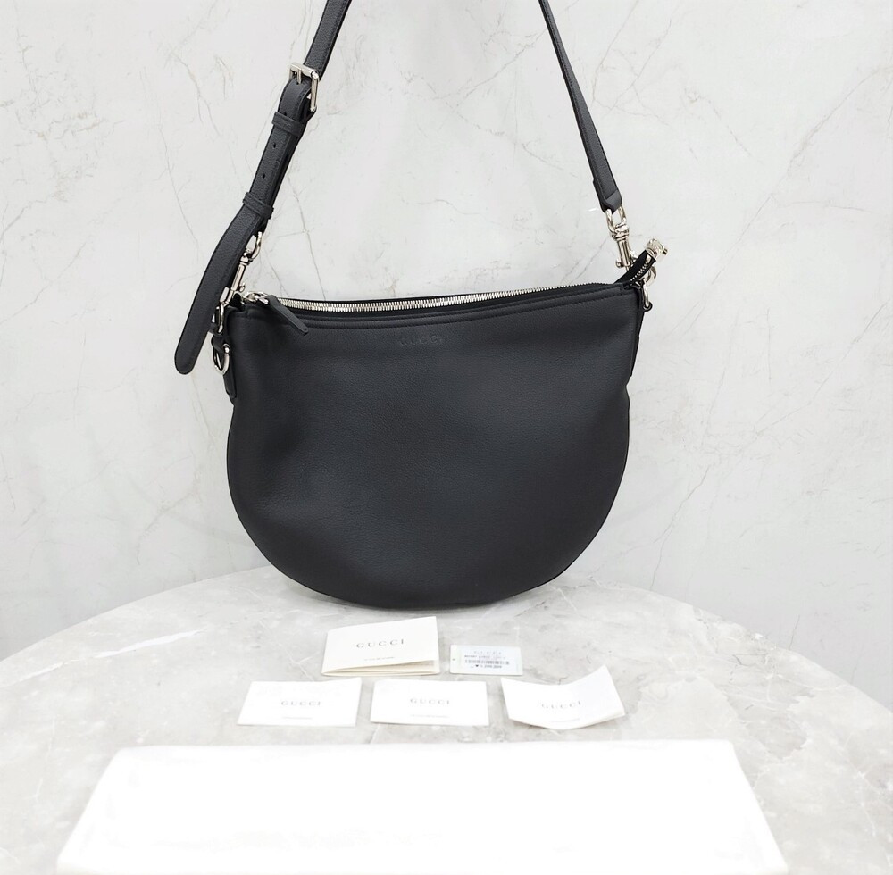 [럭스유] (새상품) 구찌 B 스몰 레더 숄더백 블랙 801887