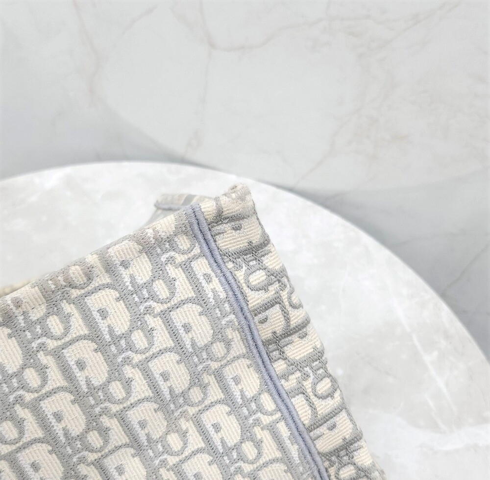 [럭스유] 디올 그레이 오블리크 북토트 백 미디엄 M1296ZRIW