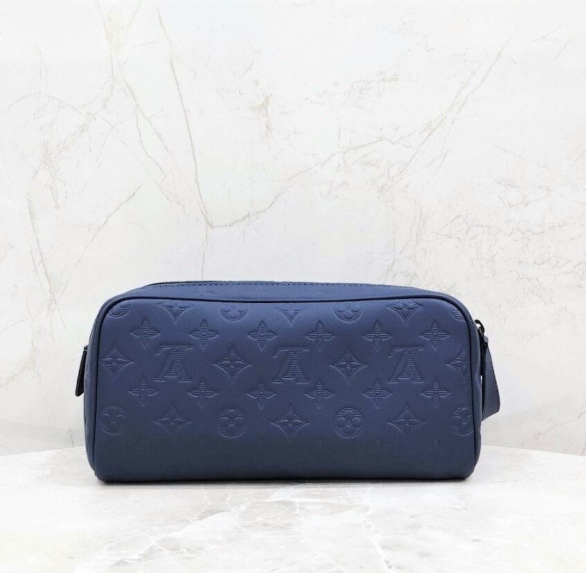 [럭스유] (새상품) 루이비통 돕 키트 쉐도우 모노그램 네이비 블루 M14843