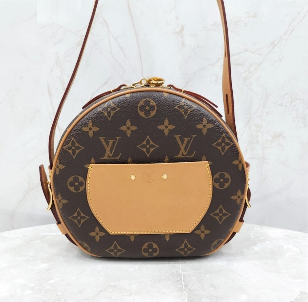 [럭스유] 루이비통 부아뜨 샤포 수플 모노그램 크로스백 MM M45647