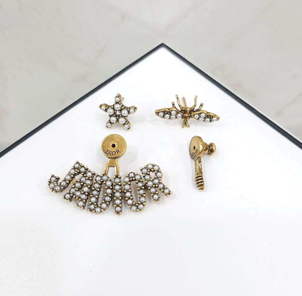 [럭스유] (새상품) 디올 자디올 로고 벌 귀걸이 E0640ADRRS
