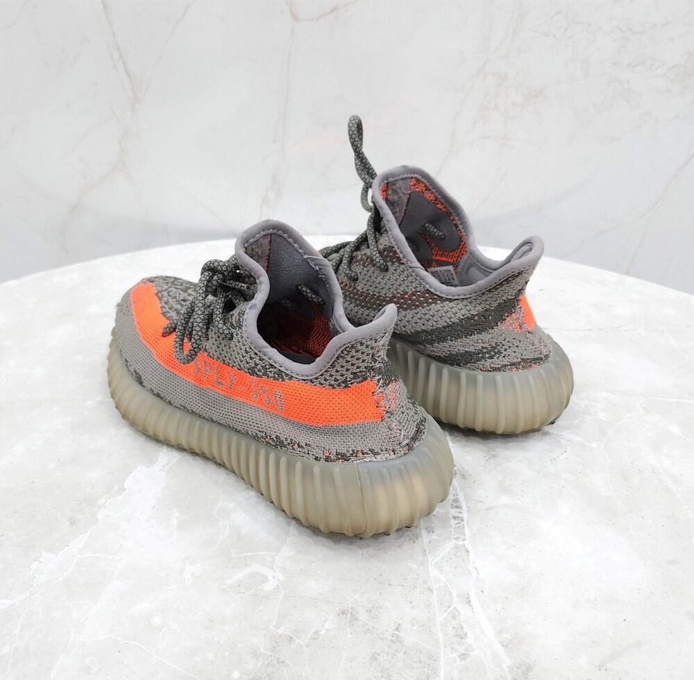 [럭스유] 220 / 아디디스 이지부스트350 V2 솔라레드 벨루가 스니커즈