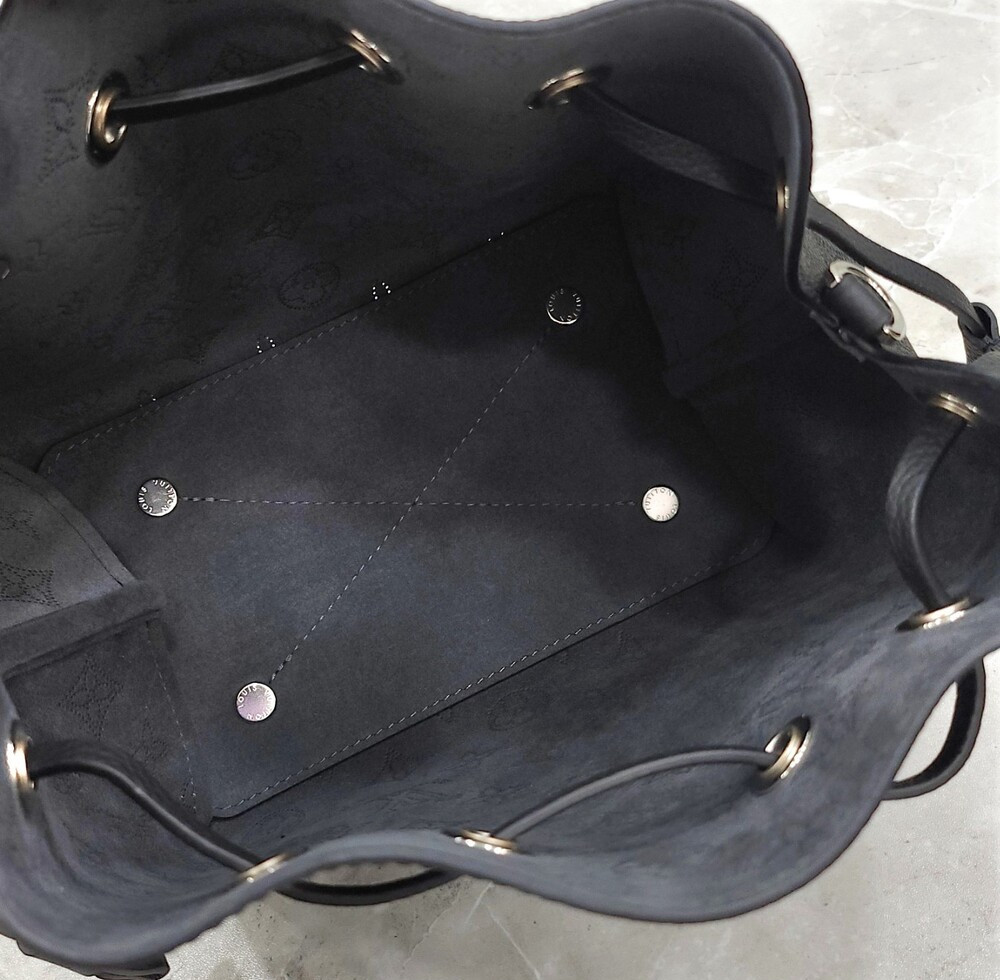 [럭스유] (새상품) 루이비통 모노그램 벨라 버킷 숄더백 M57070