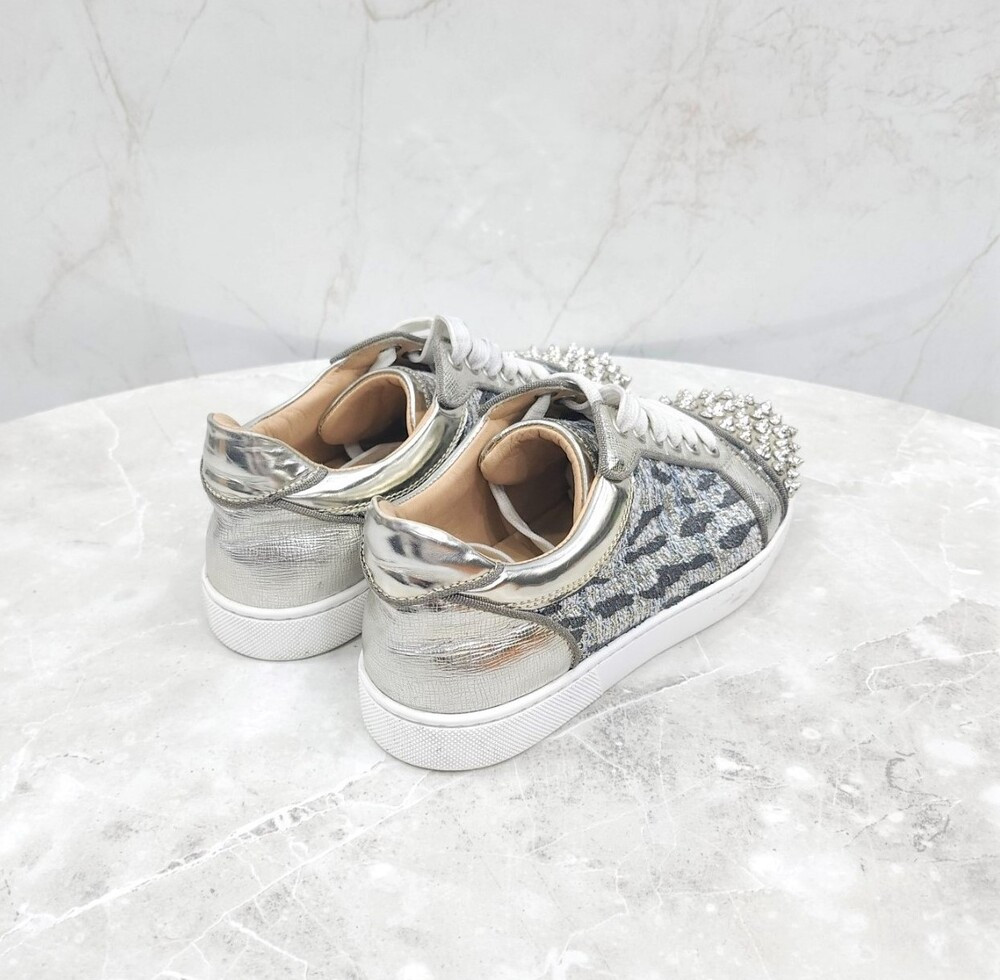 [럭스유] 37.5 / 크리스찬루부탱 실버 주니어 스파이크 스니커즈