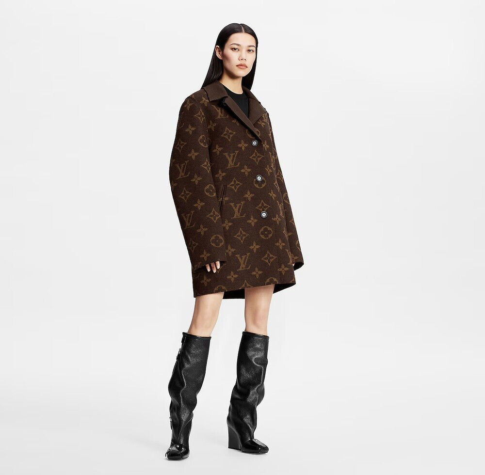 [럭스유] 34 / 루이비통 로우 엣지 디테일 모노그램 코트