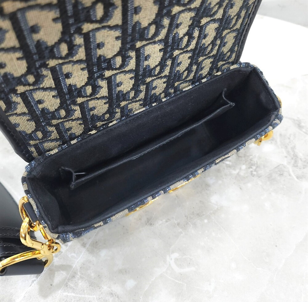 [럭스유] 디올 몽테인 30 오블리크 박스 백 M9204UTZQ M928