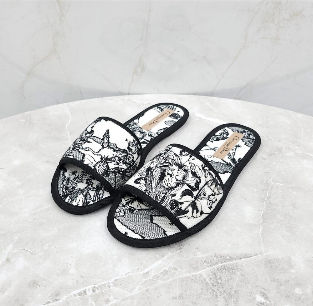 [럭스유] (새상품) 38 / 디올 슬라이드 뮬 슬리퍼