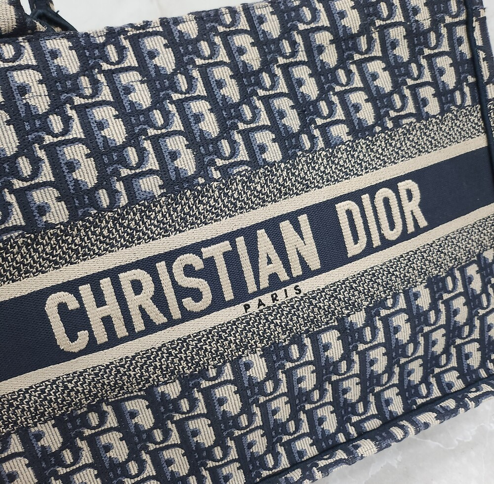 [럭스유] 디올 오블리크 북토트 미디엄 백 에크루 블루 M1296ZRIW