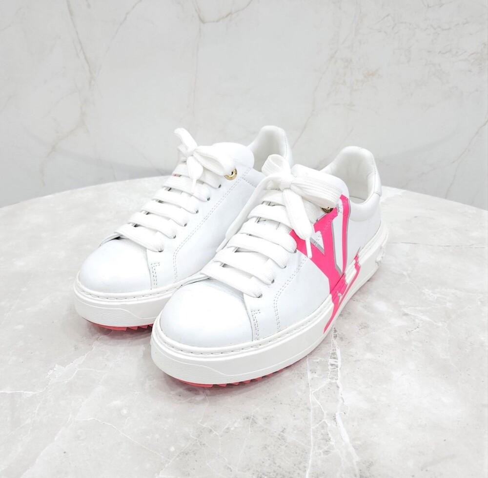 [럭스유] 37.5 / 루이비통 LV 핑크 로고 타임아웃 스니커즈