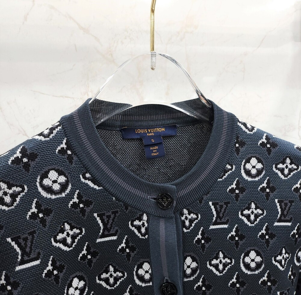 [럭스유] S / 루이비통 네이비 모노그램 쉐도우 자카드 가디건