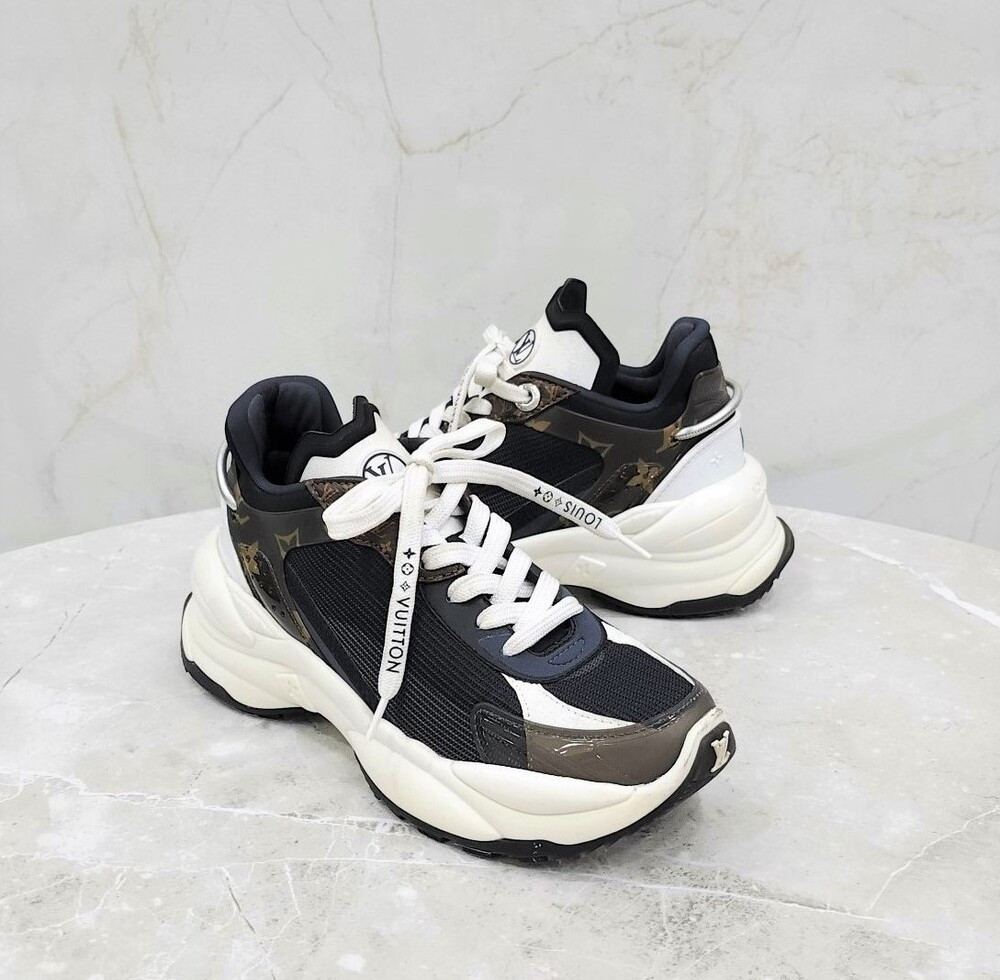 [럭스유] 35 / 루이비통 모노그램 런 55 트레이너 스니커즈 1AAP5F