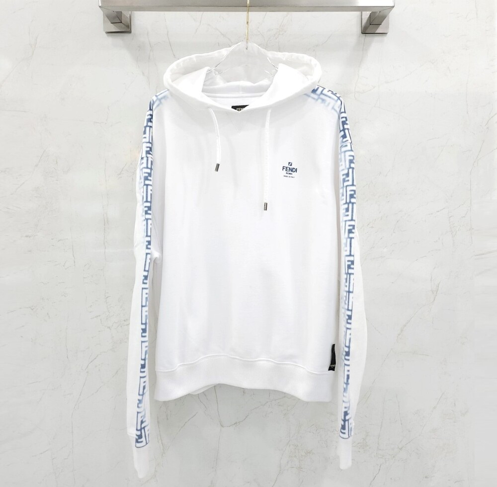 [럭스유] (새상품) L / 펜디 FF 그라디언트 후드 티셔츠